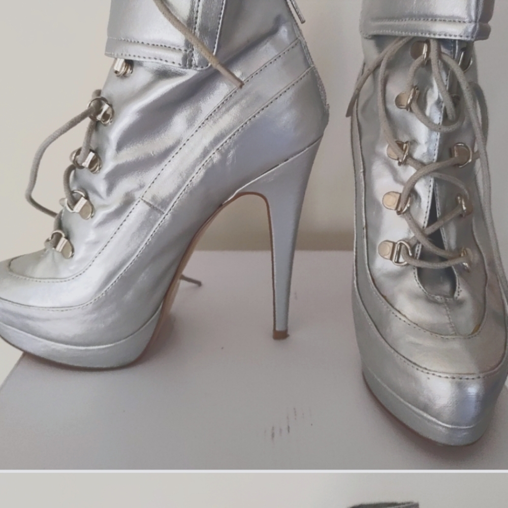 Bulk shoes and dresses